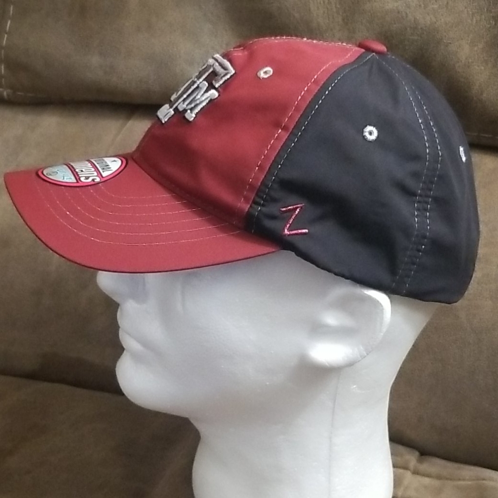 HAT - Picture 3 of 4